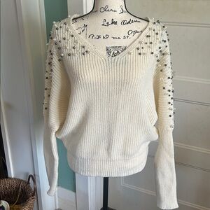 1.4.3. Story by Line Up Cream V-Neck Sweater with Embellishments